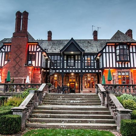 Inglewood Manor Hotel Ledsham  Bagian luar foto