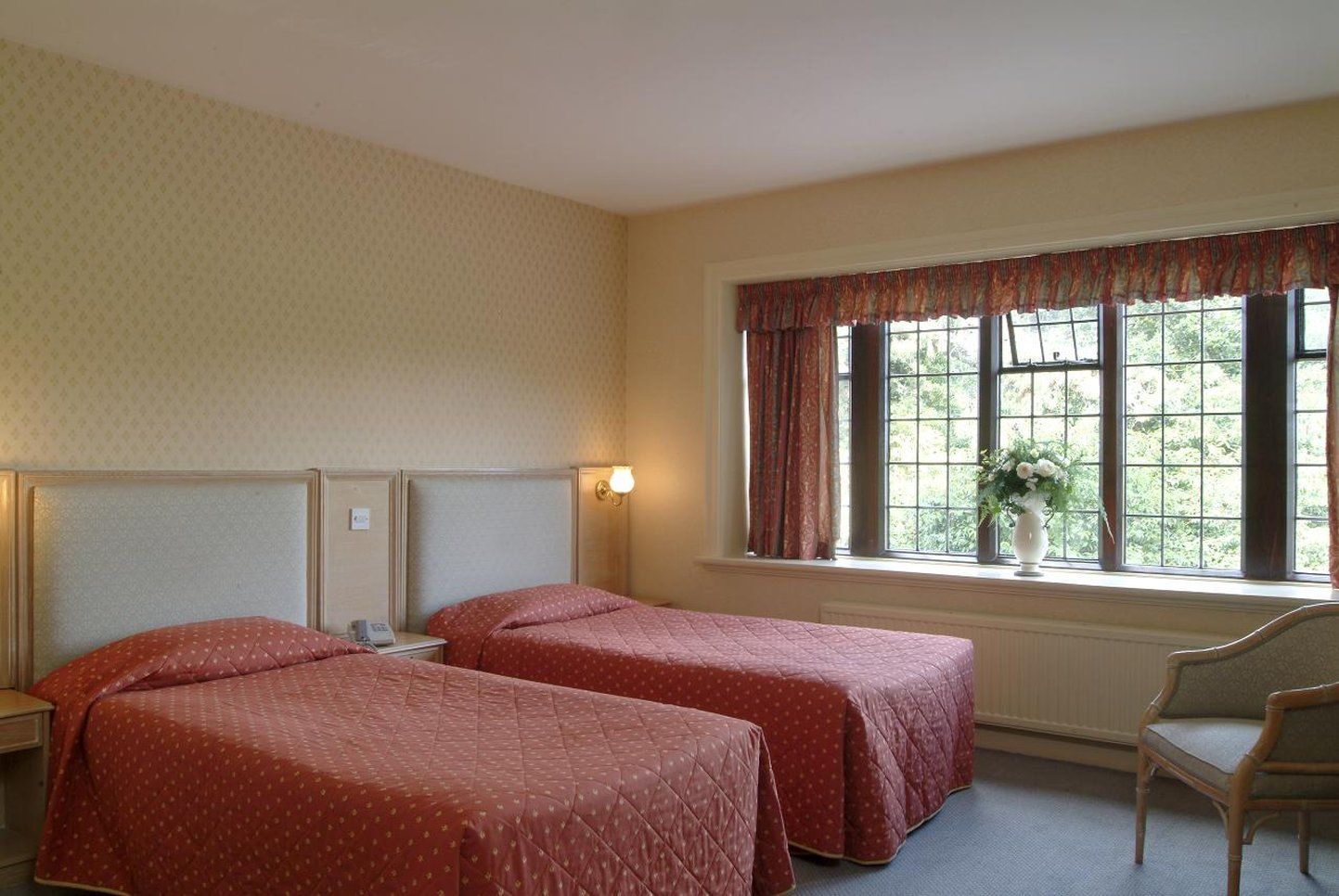 Inglewood Manor Hotel Ledsham  Ruang foto