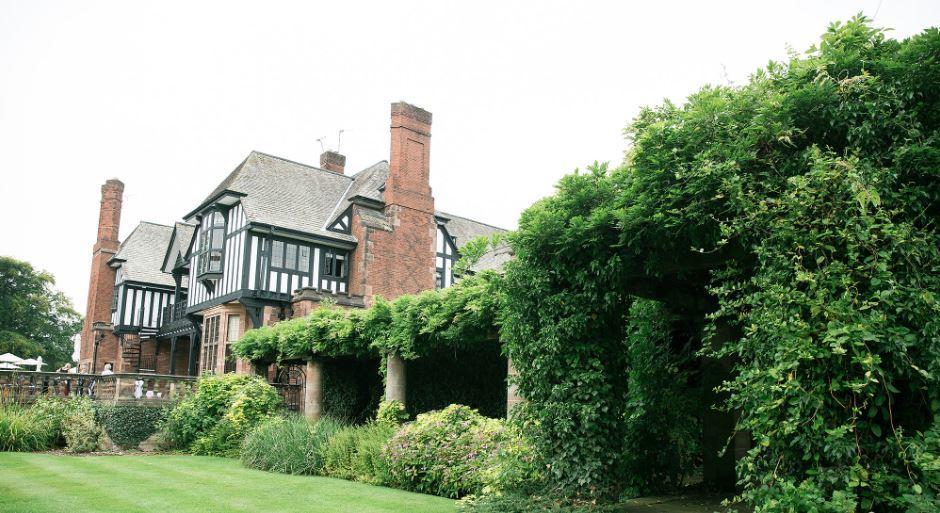 Inglewood Manor Hotel Ledsham  Bagian luar foto