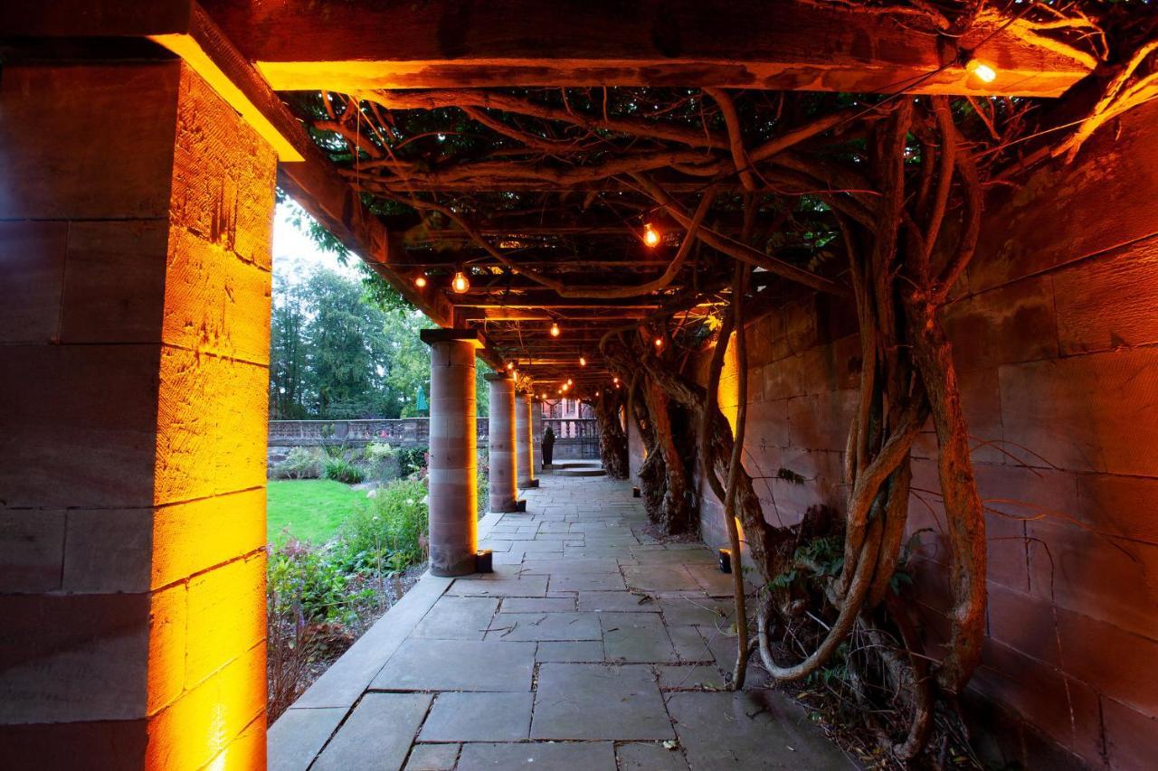Inglewood Manor Hotel Ledsham  Bagian luar foto